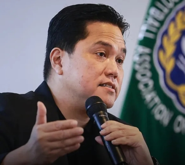 Ilustrasi Erick Thohir jabat Menpora dan Ketum PSSI. [Instagram]